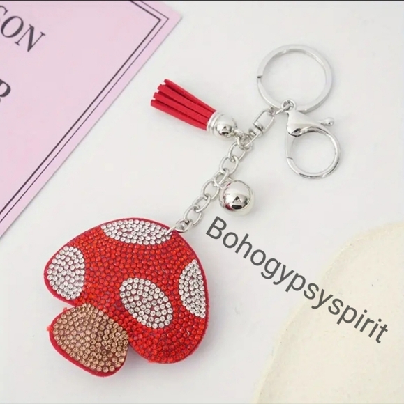🍄 Mushroom Crystal Rhinestone Keychain Bag Charm With Red Tassel - Picture 1 of 13